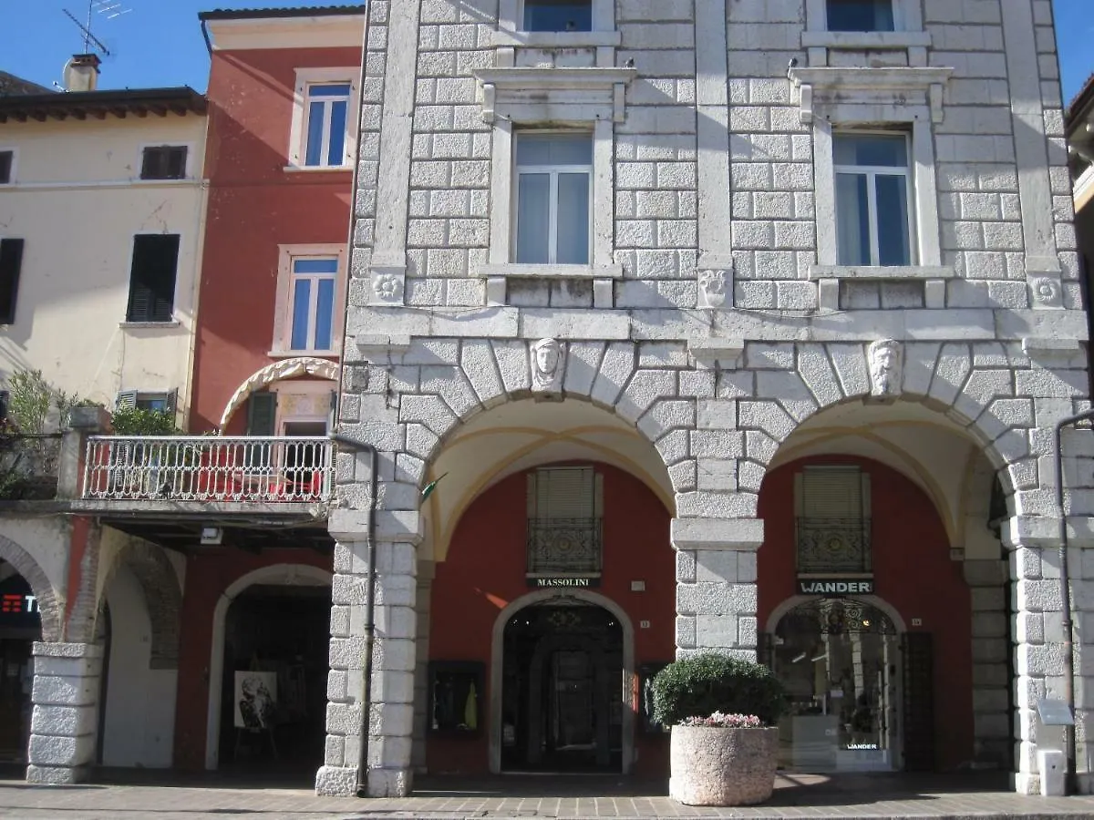 Apartment Palazzo Del Provveditore T02294 Desenzano del Garda
